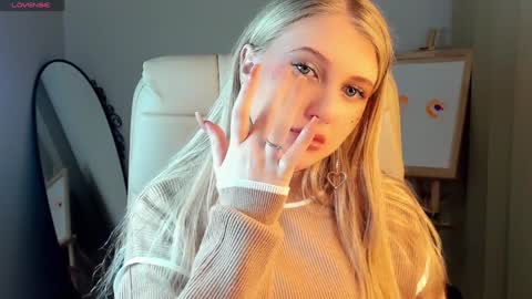 Snapshot of evacadooo chatting on 22, 1, 2025 Eva online show from 22, 1, 2025