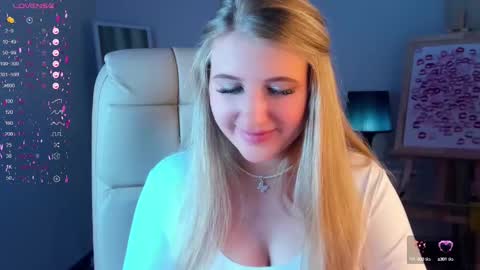 Snapshot of evacadooo chatting on 27, 2, 2025 Eva online show from 27, 2, 2025