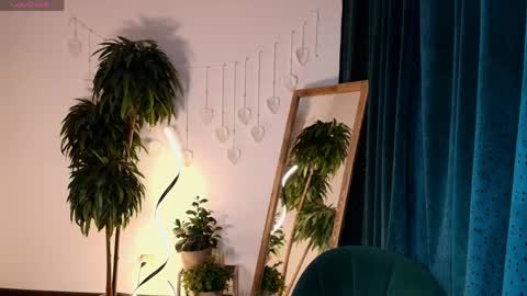 Eva  online show from 16, 4, 2026