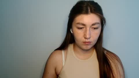 Snapshot of evachaturbatte chatting on 8, 7, 2026 Evachaturbatte online show from 8, 7, 2026