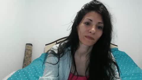 Snapshot of evacrisxxx chatting on 4, 5, 2026 hornycrissyyourlove online show from 4, 5, 2026