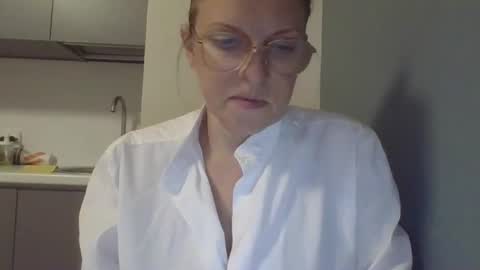 evaglad online show from 20, 9, 2025