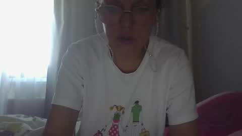 evaglad online show from 27, 9, 2025