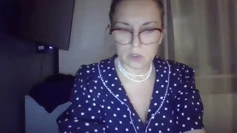 evaglad online show from 28, 9, 2025