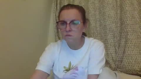 evaglad online show from 4, 10, 2025