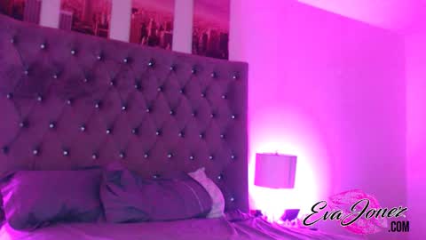 Snapshot of evajonez chatting on 9, 1, 2025 Eva online show from 9, 1, 2025