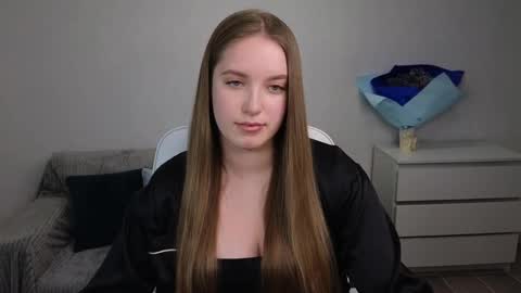 Snapshot of evajuly chatting on 9, 1, 2025 Eva online show from 9, 1, 2025