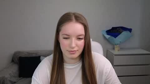 Snapshot of evajuly chatting on 27, 2, 2025 Eva online show from 27, 2, 2025