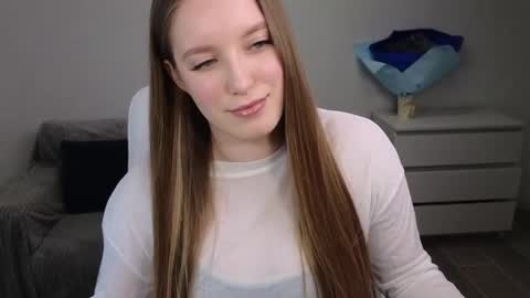 Snapshot of evajuly chatting on 1, 3, 2025 Eva online show from 1, 3, 2025