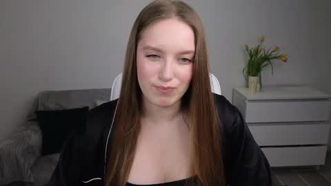 Snapshot of evajuly chatting on 9, 3, 2025 Eva online show from 9, 3, 2025