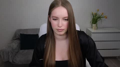 Snapshot of evajuly chatting on 9, 3, 2025 Eva online show from 9, 3, 2025