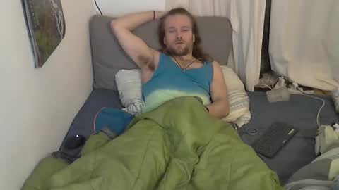 Snapshot of evalsmac chatting on 6, 2, 2026 Han online show from 6, 2, 2026