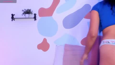 Snapshot of evalunna__ chatting on 5, 3, 2025 Eva Luna online show from 5, 3, 2025