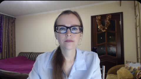 Snapshot of evangeline06 chatting on 27, 12, 2024 YourMistress online show from 27, 12, 2024