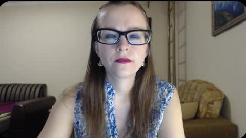 Snapshot of evangeline06 chatting on 3, 2, 2025 YourMistress online show from 3, 2, 2025