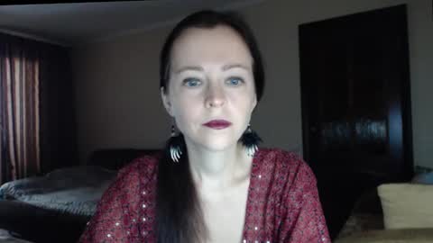 Snapshot of evangeline06 chatting on 31, 10, 2025 YourMistress online show from 31, 10, 2025