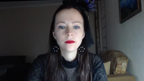 Snapshot of evangeline06 chatting on 1, 11, 2025 YourMistress online show from 1, 11, 2025