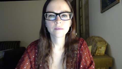 Snapshot of evangeline06 chatting on 3, 11, 2025 YourMistress online show from 3, 11, 2025