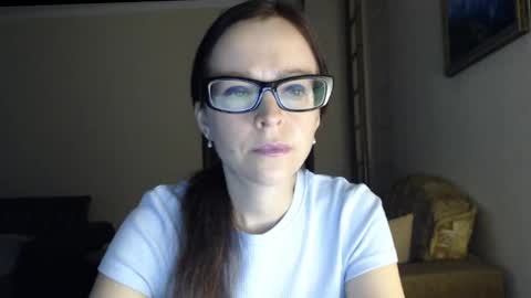 Snapshot of evangeline06 chatting on 1, 12, 2025 YourMistress online show from 1, 12, 2025