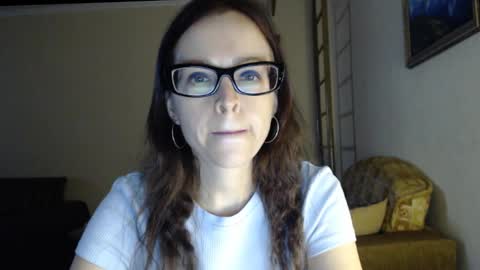 Snapshot of evangeline06 chatting on 22, 12, 2025 YourMistress online show from 22, 12, 2025