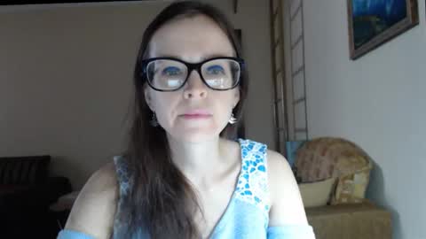 Snapshot of evangeline06 chatting on 3, 2, 2026 YourMistress online show from 3, 2, 2026