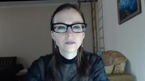 Snapshot of evangeline06 chatting on 5, 2, 2026 YourMistress online show from 5, 2, 2026