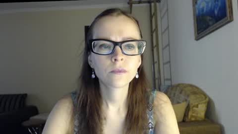 Snapshot of evangeline06 chatting on 17, 2, 2026 YourMistress online show from 17, 2, 2026