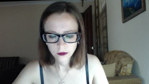 YourMistress online show from 2, 7, 2026