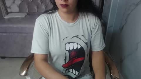 Snapshot of evangeline_b_ chatting on 28, 11, 2025 Evamgeline online show from 28, 11, 2025