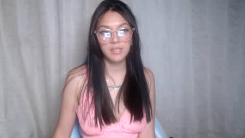 Snapshot of evangeline_petite chatting on 16, 7, 2026 eva online show from 16, 7, 2026