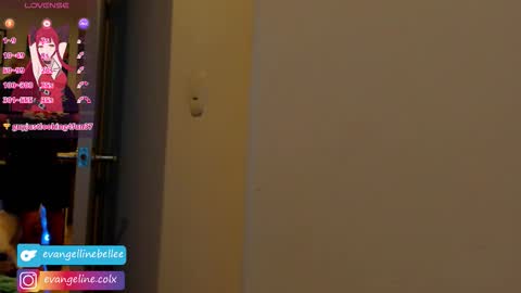 Snapshot of evangellinebellee chatting on 15, 12, 2025 Evangelline online show from 15, 12, 2025