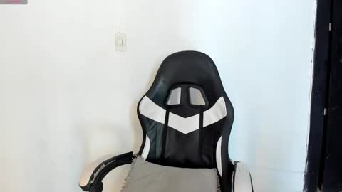 evanllelyne online show from 10, 10, 2025