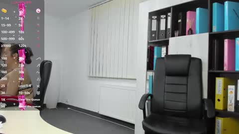 Snapshot of evanoellex chatting on 5, 2, 2025 Your Fantasy online show from 5, 2, 2025