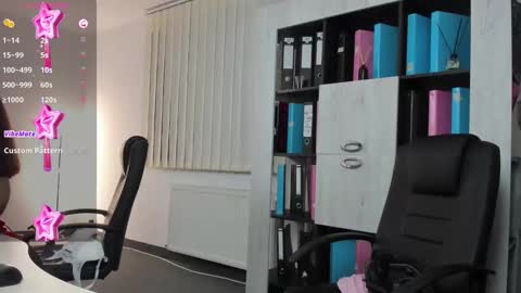 Snapshot of evanoellex chatting on 12, 2, 2025 Your Fantasy online show from 12, 2, 2025