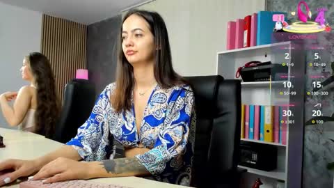 Snapshot of evanoellex chatting on 11, 9, 2025 Your Fantasy online show from 11, 9, 2025