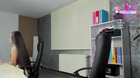 Snapshot of evanoellex chatting on 4, 10, 2025 Your Fantasy online show from 4, 10, 2025