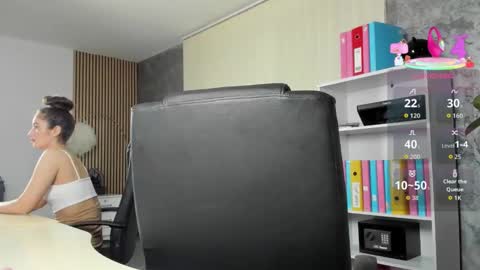 Snapshot of evanoellex chatting on 7, 11, 2025 Your Fantasy online show from 7, 11, 2025