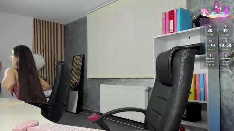 Snapshot of evanoellex chatting on 21, 11, 2025 Your Fantasy online show from 21, 11, 2025