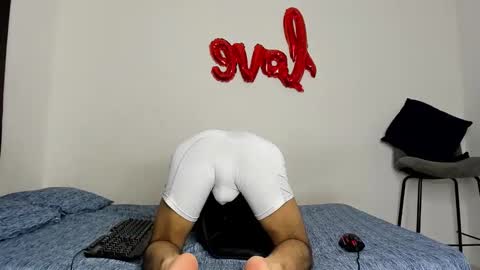 Snapshot of evans_collins24 chatting on 27, 11, 2025 Evans collins24 online show from 27, 11, 2025