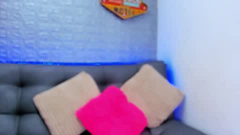 Snapshot of evans_susana chatting on 10, 9, 2025 Evan and Susan online show from 10, 9, 2025