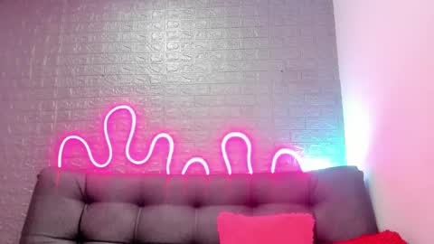 Snapshot of evans_susana chatting on 17, 9, 2025 Evan and Susan online show from 17, 9, 2025