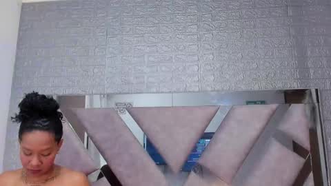 Snapshot of evans_susana chatting on 29, 9, 2025 Evan and Susan online show from 29, 9, 2025