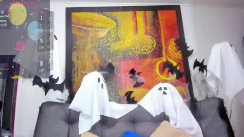 Snapshot of evans_susana chatting on 24, 10, 2025 Evan and Susan online show from 24, 10, 2025