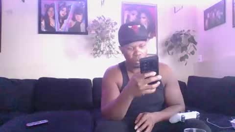 Snapshot of evanschris2048 chatting on 5, 11, 2025 evanschris2048 online show from 5, 11, 2025