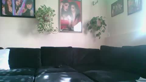 Snapshot of evanschris2048 chatting on 12, 11, 2025 evanschris2048 online show from 12, 11, 2025