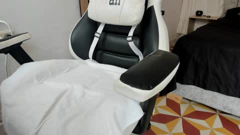 Mateo and Valerio online show from 15, 11, 2025