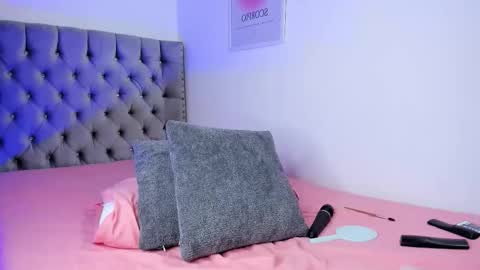 Eva Olimpo online show from 1, 2, 2026