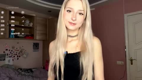 Snapshot of evaqt chatting on 29, 10, 2025 Eva online show from 29, 10, 2025