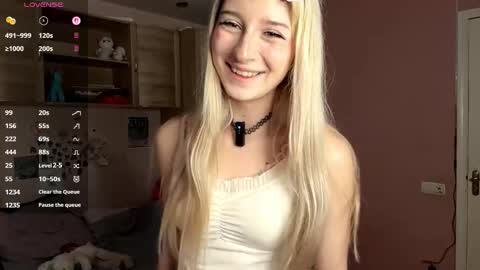 Snapshot of evaqt chatting on 2, 12, 2025 Eva online show from 2, 12, 2025