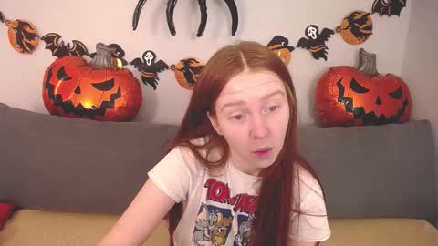 Adelina online show from 30, 10, 2025